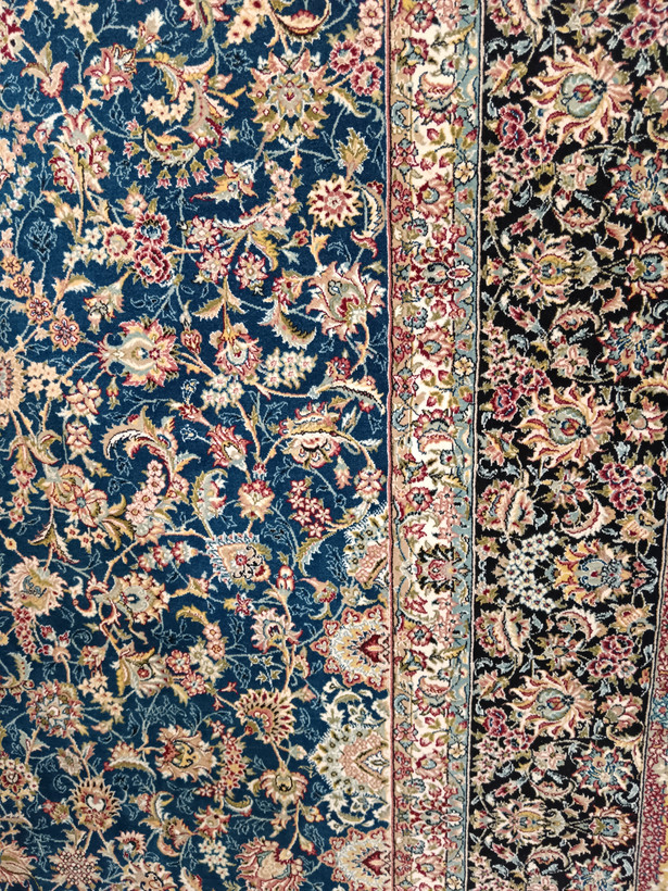 فرش ستاره کویر یزد کد A-21-1189 کلکسیون هزار و یک شب زمینه آبی کاربنی